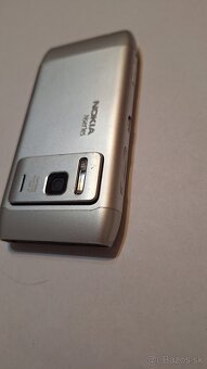 Nokia N8 strieborna - 5