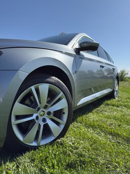 Škoda Superb 2.0TDI 4x4 Combi 190k/140kw Full - 5