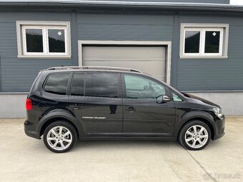VW Touran Cross 2.0TDI DSG - 5