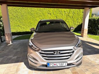 Predám Hyundai Tucson 2,0 CRDi 100kW 4x4 - 5