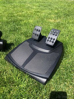 Logitech driving force GT - 5