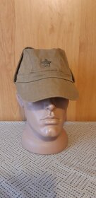 sovietske vojenské čiapky a lodičky. - 5