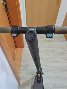Elektricka kolobežka Ninebot Kickscooter ES - 5