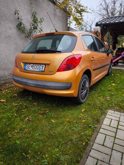 Predám Peugeot 207 5P benzín 1,4 65kw - 5