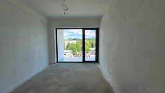 Svetlo, priestor a možnosti: 2-izbový byt s loggiou 14 m² - 5