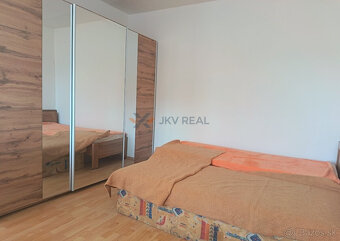 1-izbový byt so širokým výhľadom - 5