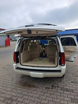 CADILLAC ESCALADE - 5