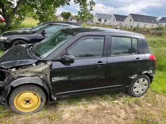 Suzuki Swift 4x4 - 5