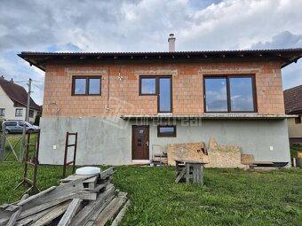 Ponúkame na predaj dom v štádiu hrubej stavby v obci R… - 5