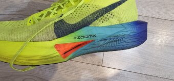 Nike Vaporfly 3 - 5