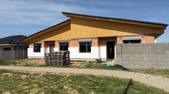 NA PREDAJ Krásna novostavba 4izb RD kúsok od Trnavy Zvončín - 5