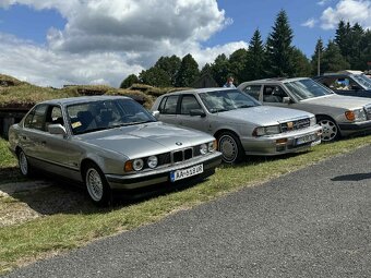Retro svadobné auto BMW E34 520i - 5