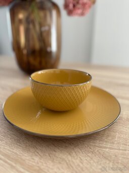 Sada tanierov + šálky - 5