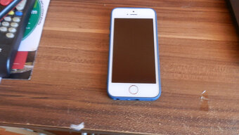 Predám Apple Iphone SE 2016 64 Gb - 5