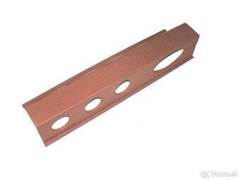 Příčník pod přední sedačku Tatra 613 - 5