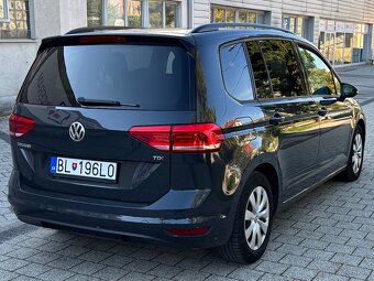 Volkswagen Touran - 5