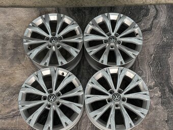 Originál Volkswagen r17 model Montana - 5
