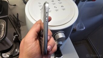 Nokia E72 - zachovalá, bežné známky, prevolané len 35min - 5