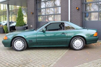 Mercedes-Benz SL 500 V8 Hardtop z roku 1989 - 5
