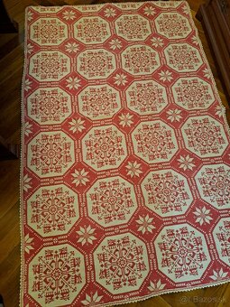 stará prikrývka na posteľ - 5