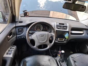 KIA SPORTAGE 2,0 CRDI 4X4 - 5