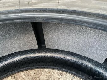 275/40r22 107Y Pirelli P Zero - 5