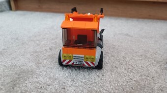 Lego city 60220 Smetiarske auto - 5