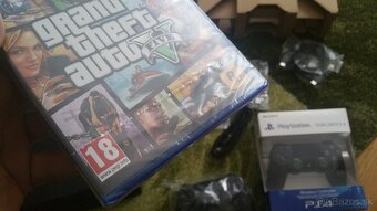 PS4 Slim 1TB 2ks ovládače - 5