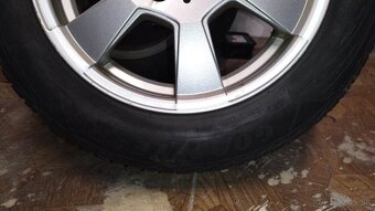 predám zimné pneu 15" s diskami - 5