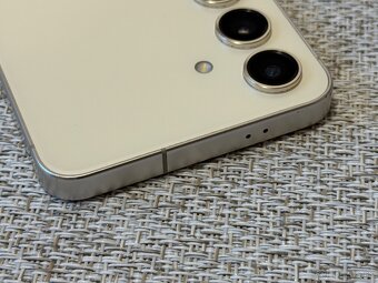 Samsung Galaxy S24 8/128Gb Yellow - 5