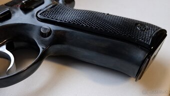 CZ 75 rv.1986 - 5
