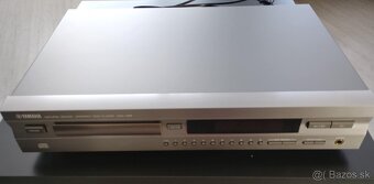 CD PREHRAVAC YAMAHA  CDX 496 - 5