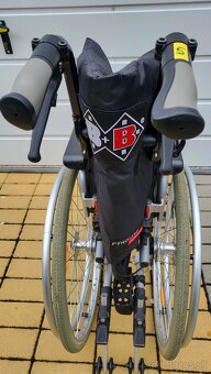 invalidny vozík 41cm pridavne brzdy pre asistenta barle AL - 5