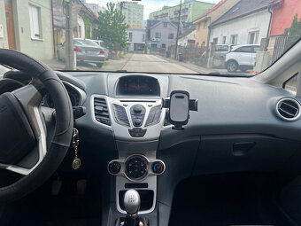 Predám FORD Fiestu, 1242 cm3, 60 kW, 3/2009 - 5