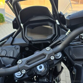 Kawasaki Versys 650 model 2025 - biely - 5
