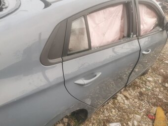 Hyundai ioniq elektricky - 5