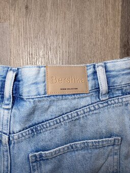 Dámske rifľové šortky BERSHKA, veľkosť XS – na drobnú úpravu - 5