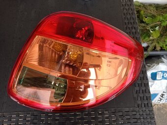 Suzuki SX4 zadné svetlá - 5