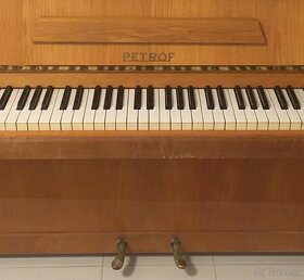 Klavir Petrof pianino - 5