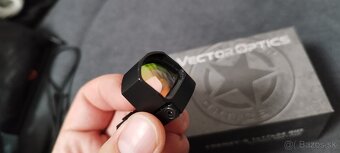 Kolimator Vector Optics - 5