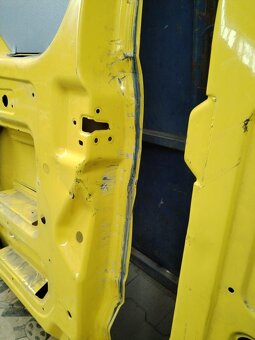 Iveco Daily, zadní dveře a panty - 5