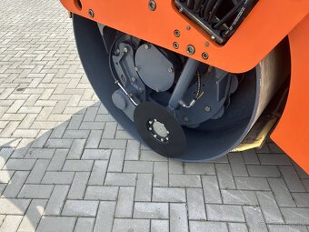 HAMM HD090V vibrační válec - 5