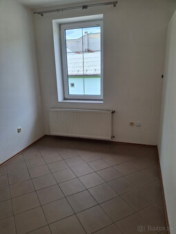 Prenájom 3- izbový byt Kysucké Nové Mesto - centrum 80 m2 - 5