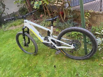 Santa Cruz Heckler CC v8.1lite MX 504Wh 20.5kg - 5