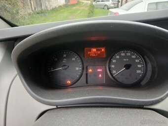 Opel vivaro - 5