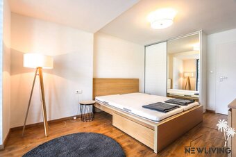 NA PREDAJ 2IZ. APARTMÁN V PIEŠŤANOCH S BAZÉNOM - 5