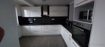 Prenájom 4 izbového bytu v RD - 5