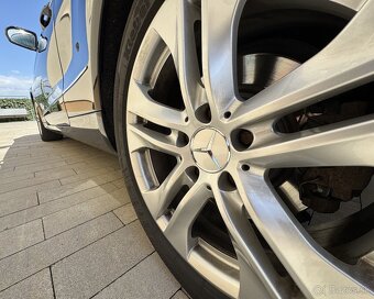 Mercedes-Benz E350 CGI V6 coupe - 5