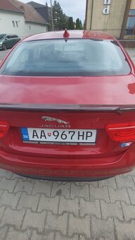 Jaguar Xe 2016 - 5