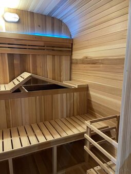 Luxusní Fínska sauna z cedru pro 4-6 osob - 5